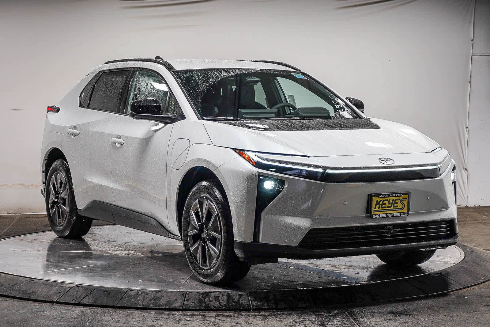 New 2026 Toyota bZ XLE Plus image 5