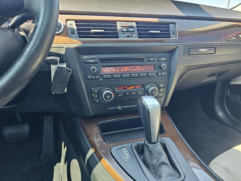 Used 2011 BMW 335i Sedan image 26