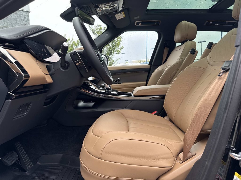 New 2026 Land Rover Range Rover Sport SE AWD/4WD image 20
