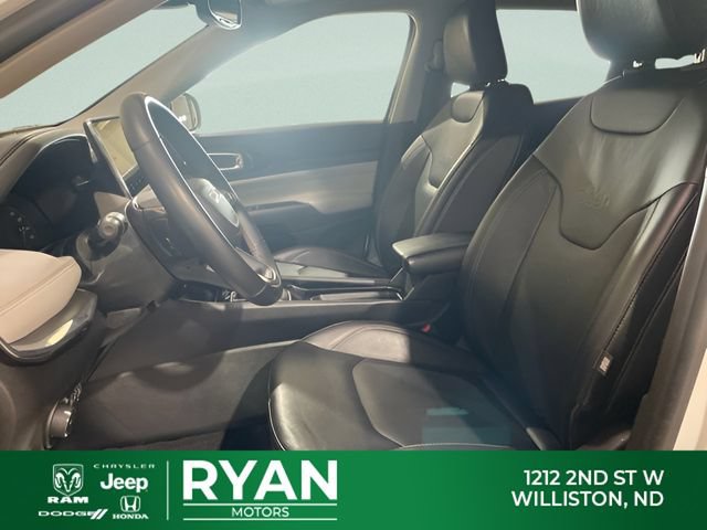 Used 2022 Jeep Compass Limited AWD/4WD image 29