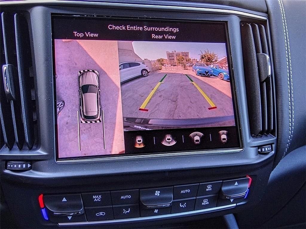 New 2023 Maserati Levante Modena image 11