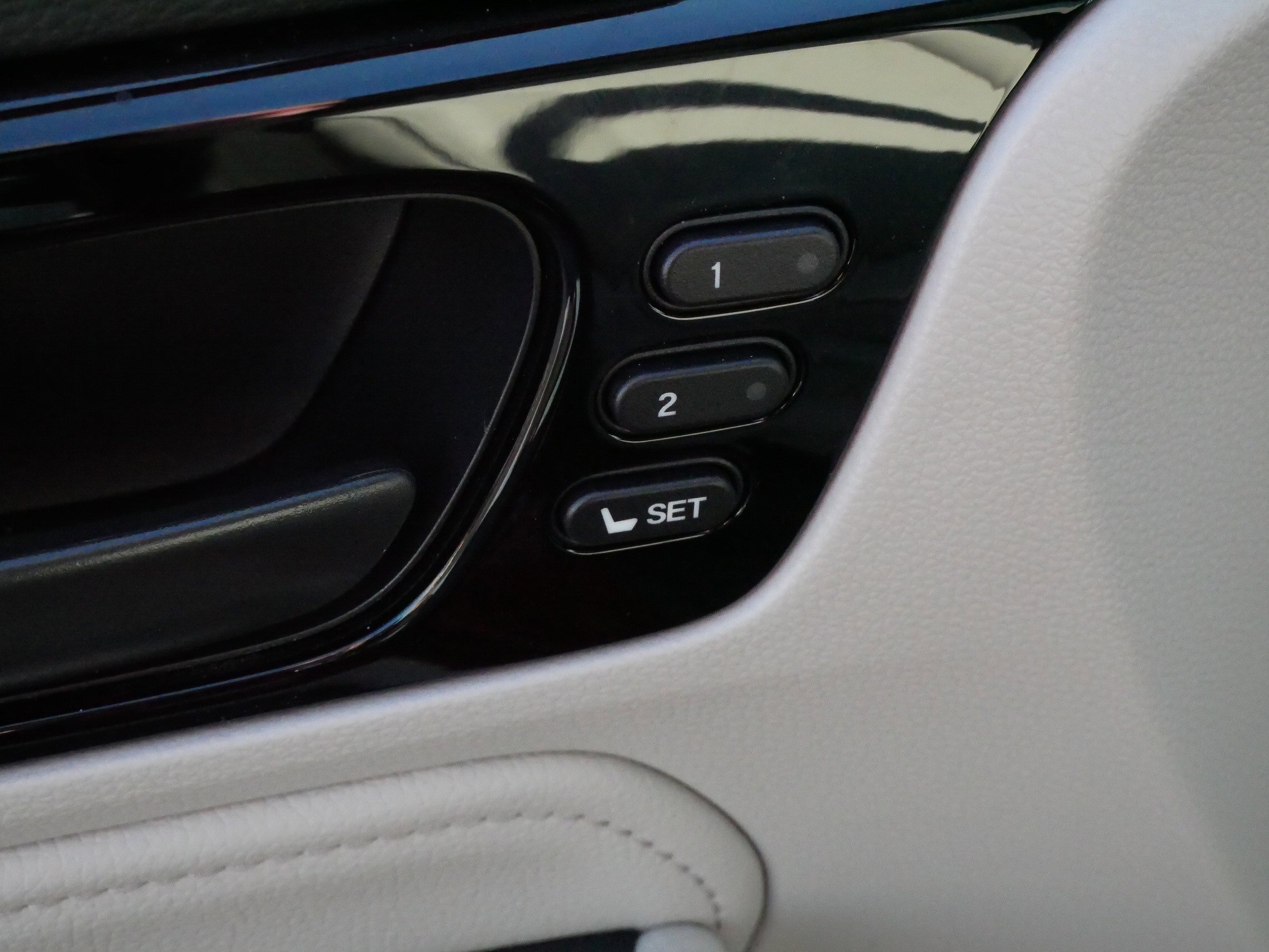 Certified 2026 Honda Odyssey Touring image 19