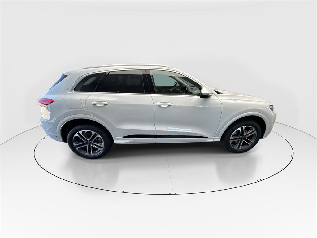 New 2025 Audi Q5 Premium Plus image 9