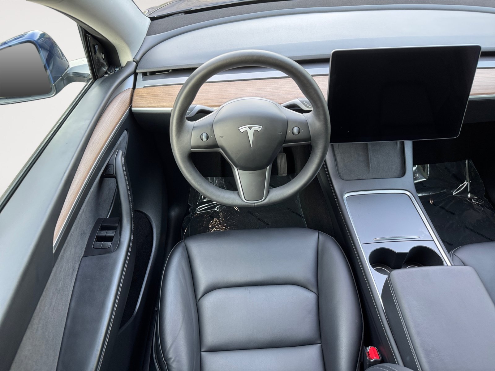 Used 2024 Tesla Model Y 2WD image 11