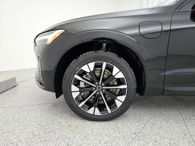 New 2026 Volvo XC60 T8 Plus w/ Climate Package image 25