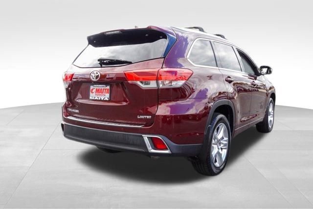 Used 2018 Toyota Highlander Limited image 3