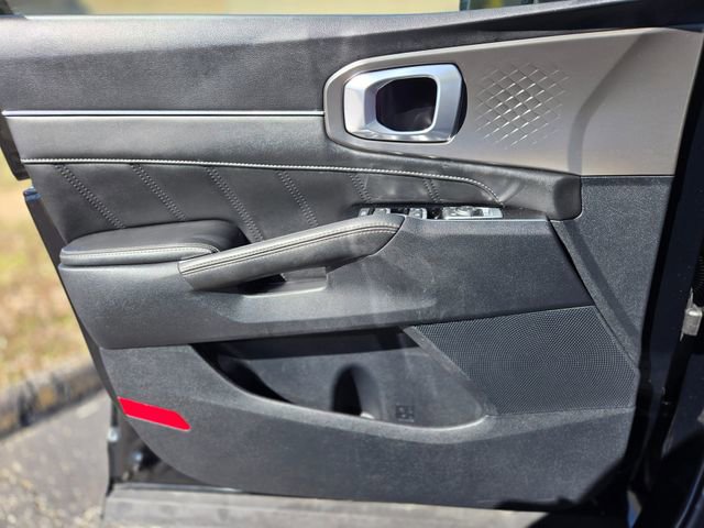 Used 2022 Kia Sorento SX image 32