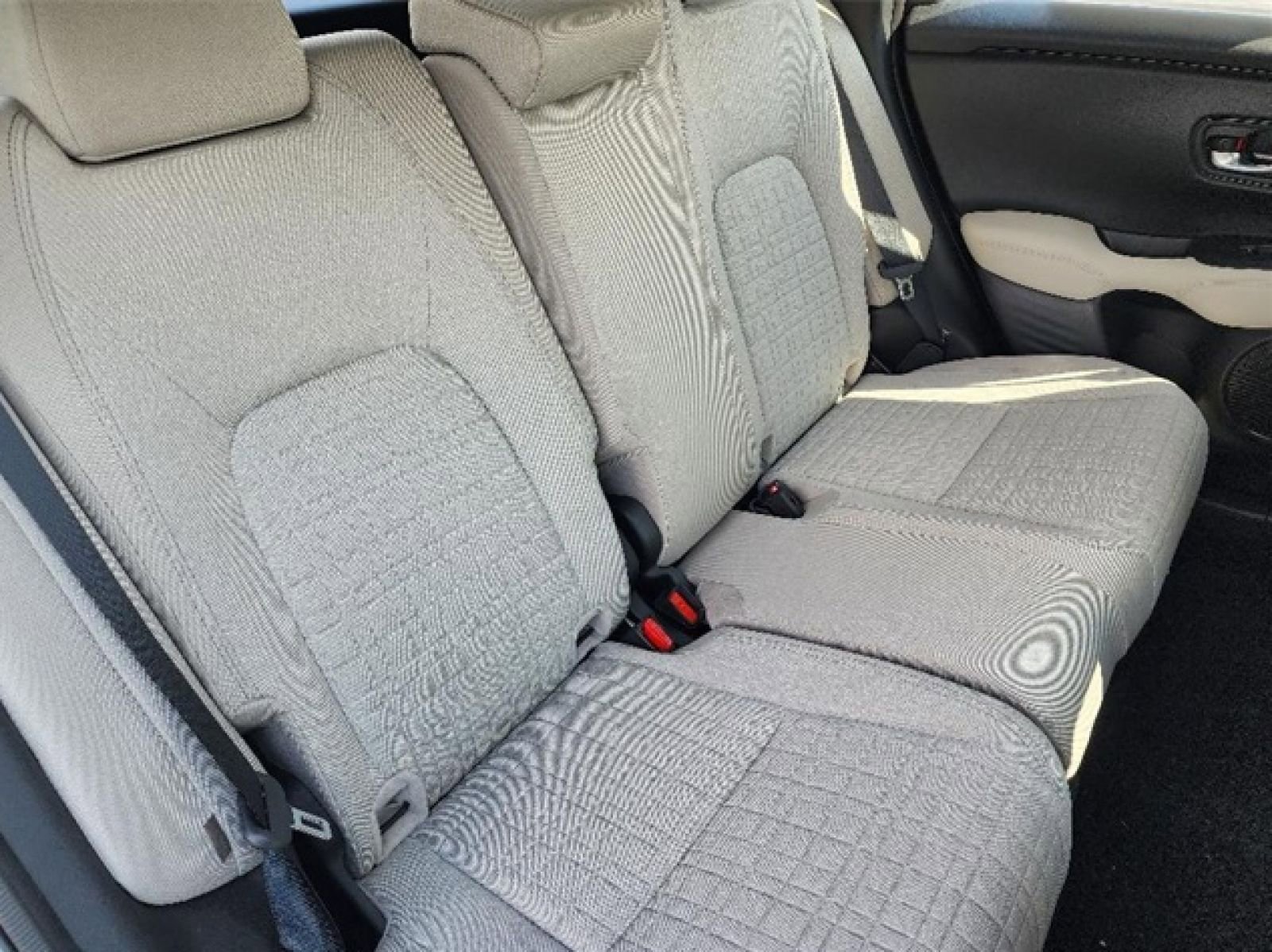 Used 2025 Honda HR-V LX image 10