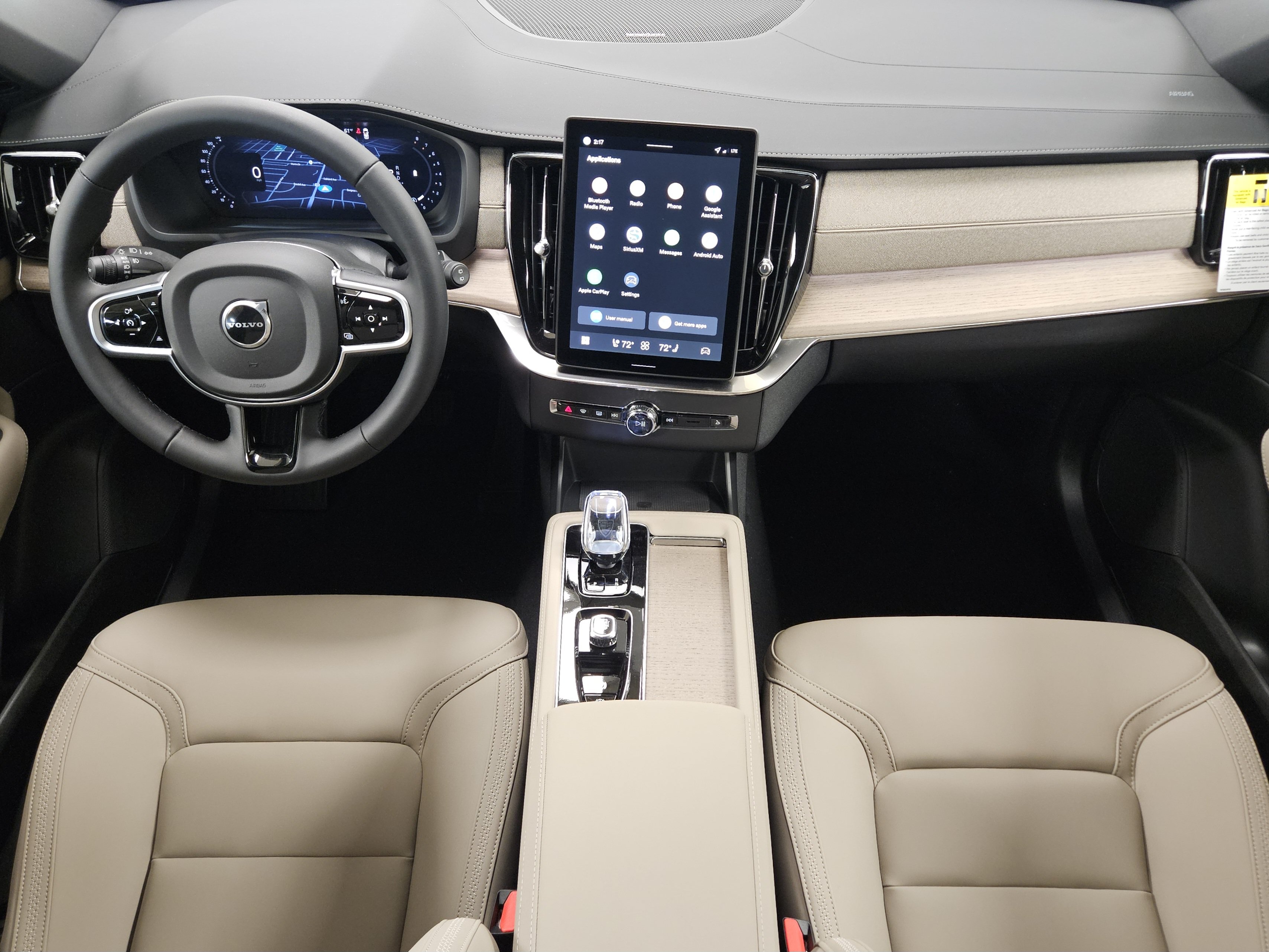 New 2026 Volvo XC90 B6 Plus w/ Protection Package Premier AWD/4WD image 15
