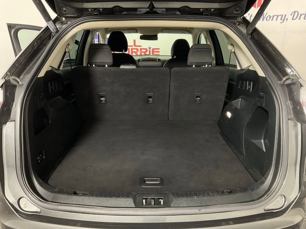 Used 2019 Ford Edge SEL image 11