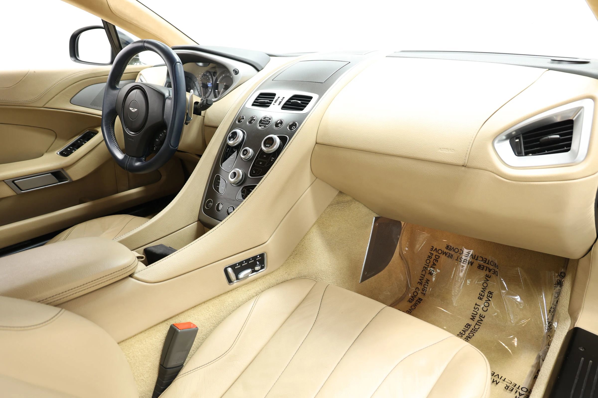 Used 2016 Aston Martin Vanquish Volante image 72