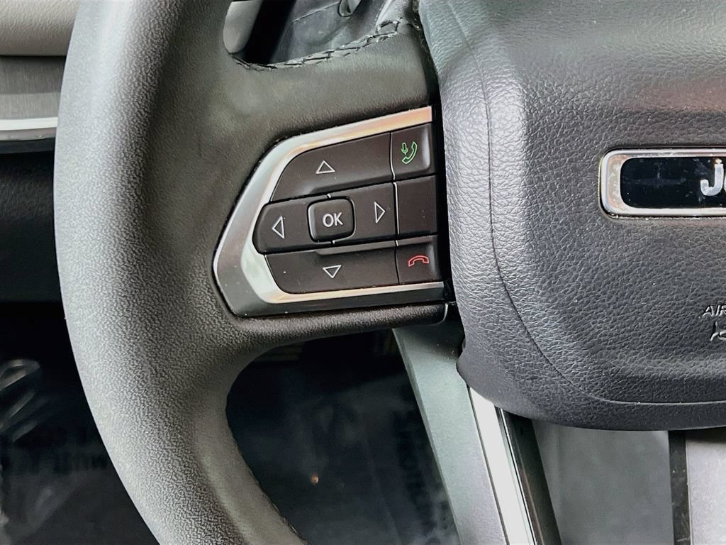 Used 2023 Jeep Compass Limited AWD/4WD image 10