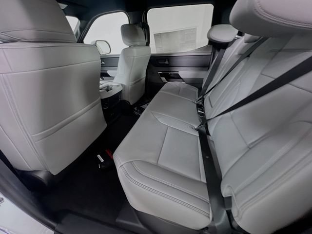 New 2026 Toyota Tundra Limited AWD/4WD image 25