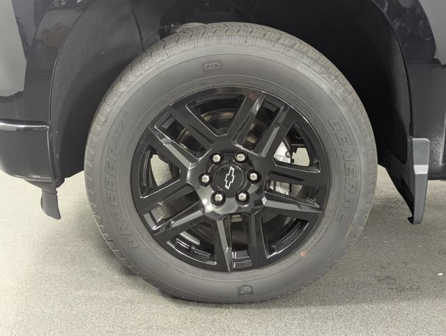 Used 2024 Chevrolet Silverado 1500 RST w/ Convenience Package II AWD/4WD image 10
