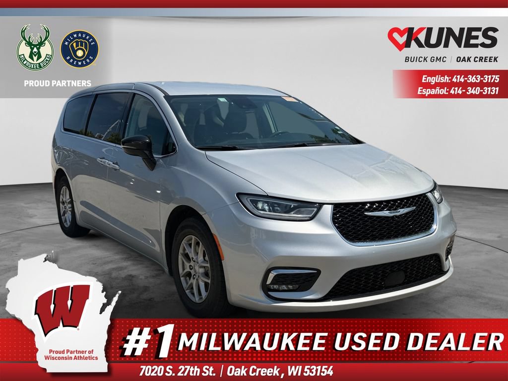 Used 2024 Chrysler Pacifica Touring-L