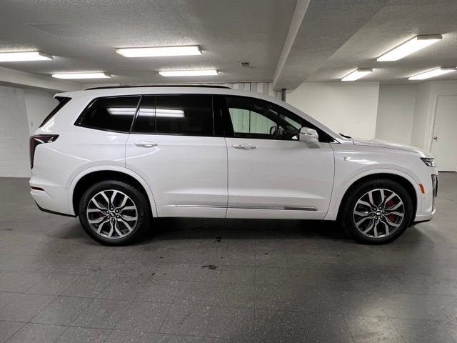Certified 2023 Cadillac XT6 Sport w/ Platinum Package AWD/4WD image 6