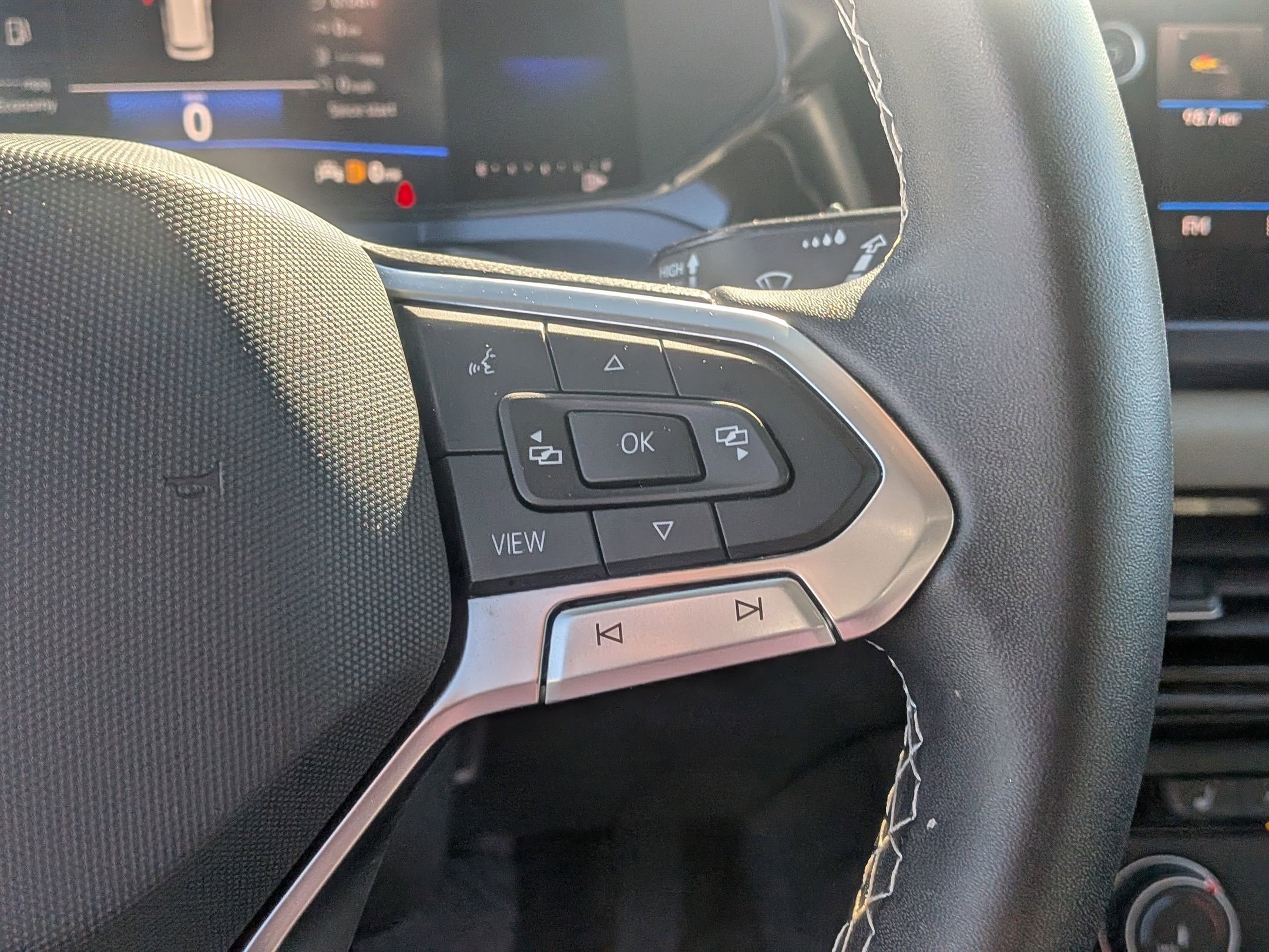 Used 2022 Volkswagen Taos SE AWD/4WD image 23