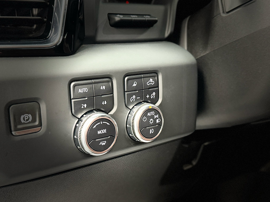 Used 2024 GMC Sierra 2500 Denali Ultimate AWD/4WD image 15
