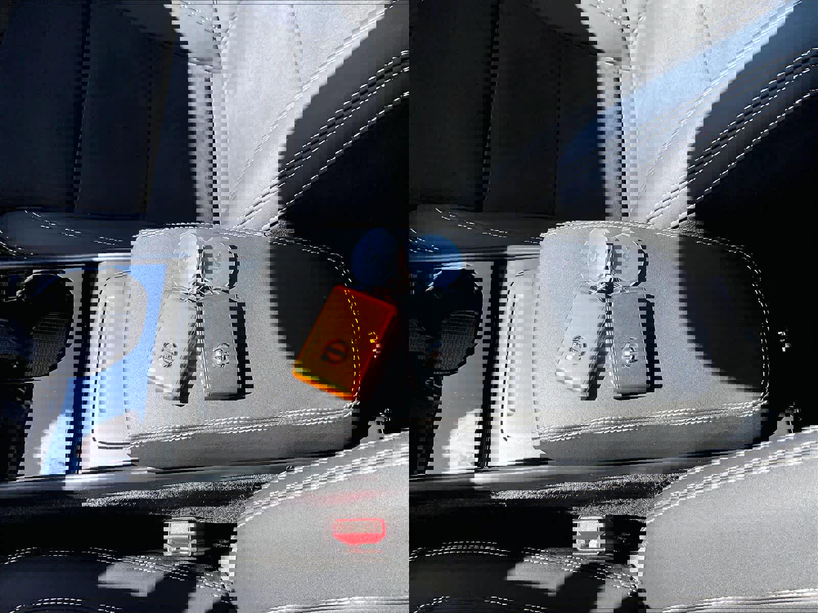 Used 2023 Volvo C40 P8 Recharge Plus image 13