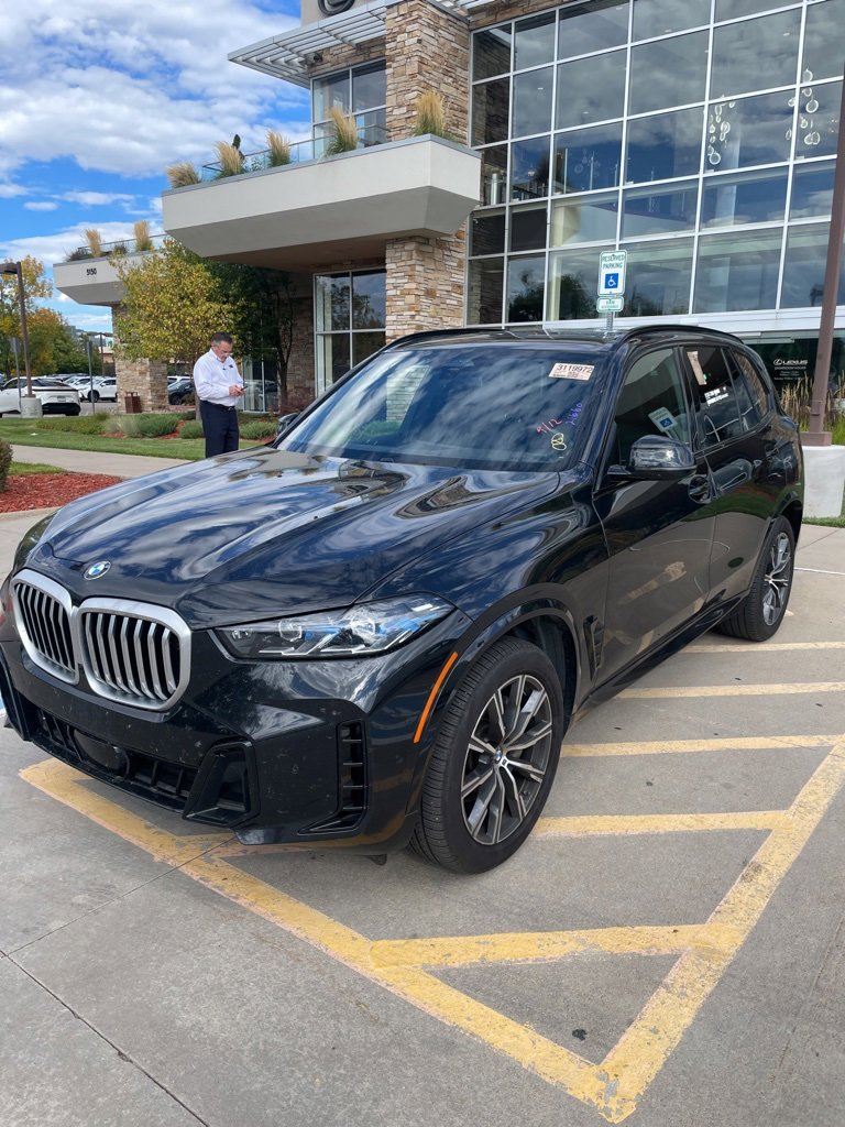 Used 2025 BMW X5 xDrive40i image 1