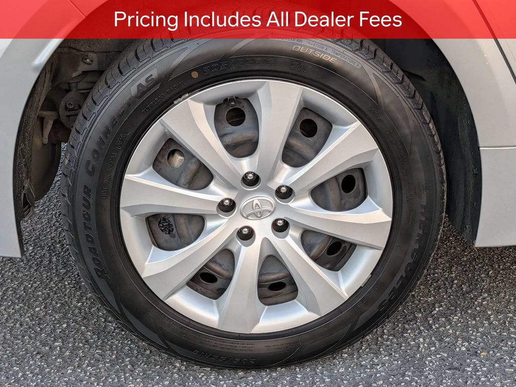 Used 2023 Toyota Corolla LE FWD image 13