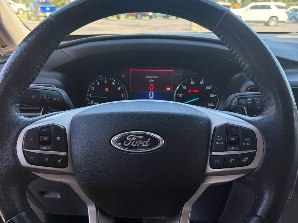 Used 2021 Ford Explorer XLT w/ Equipment Group 202A RWD image 15