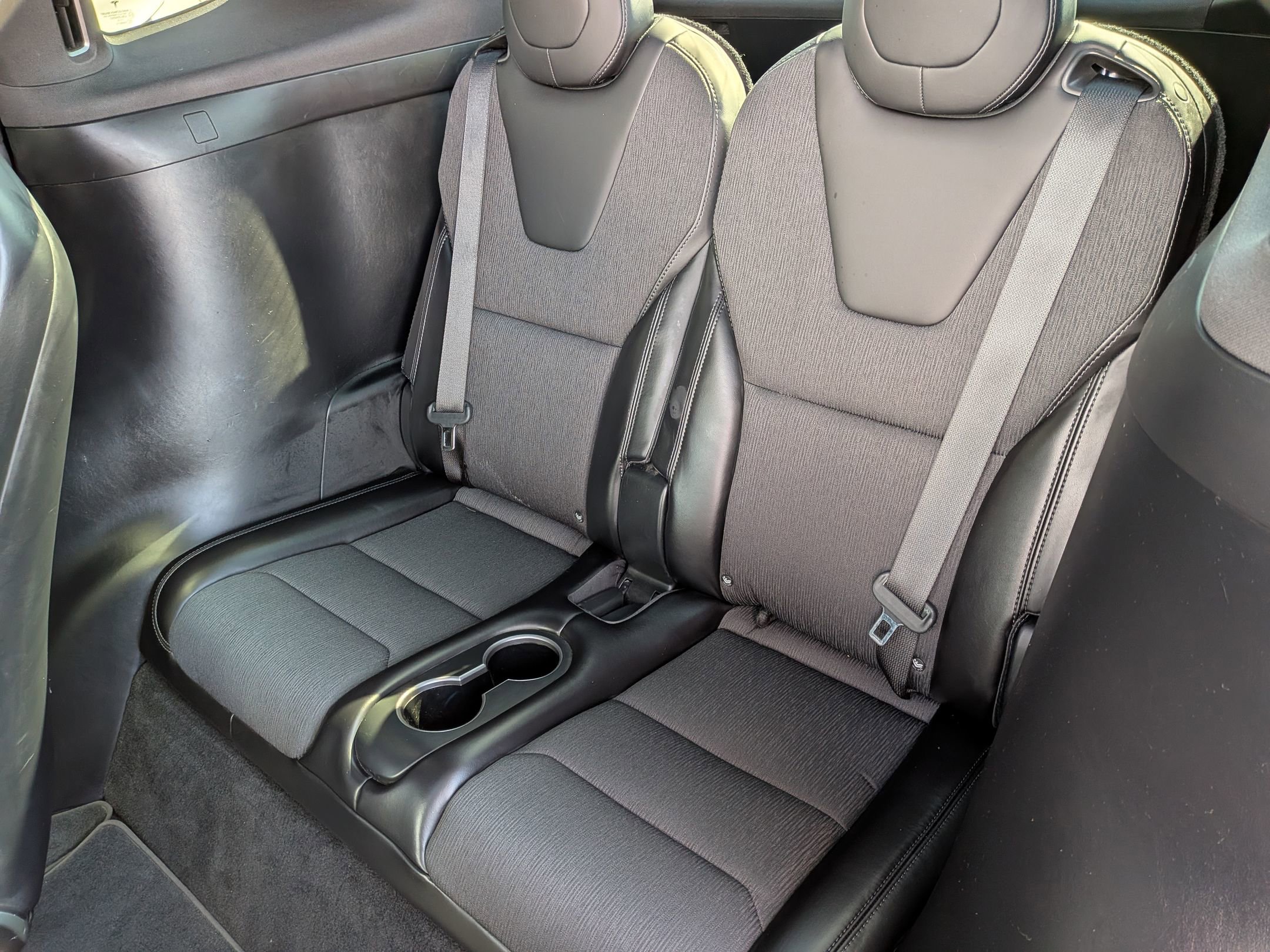 Used 2018 Tesla Model X 75D image 27