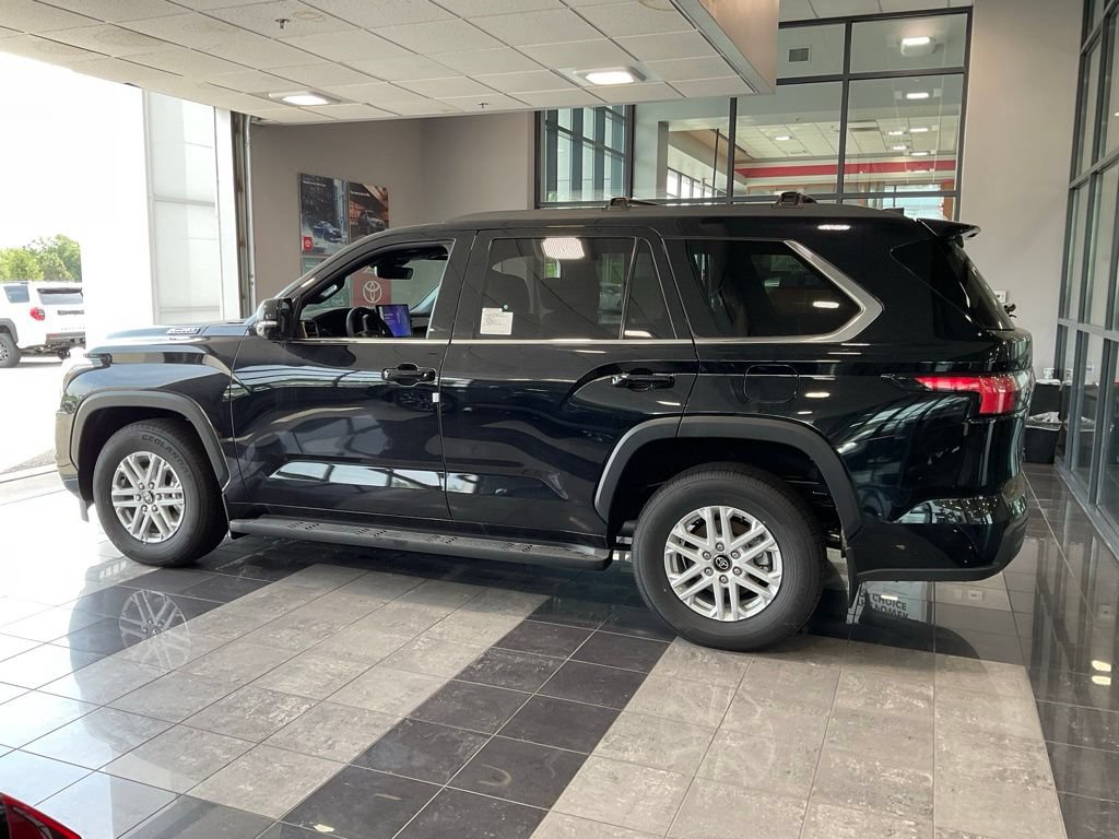 New 2026 Toyota Sequoia SR5 AWD/4WD image 4
