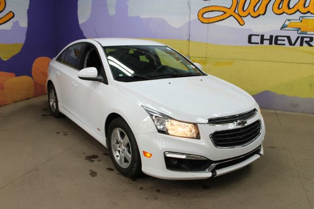 Used 2015 Chevrolet Cruze LT FWD image 4