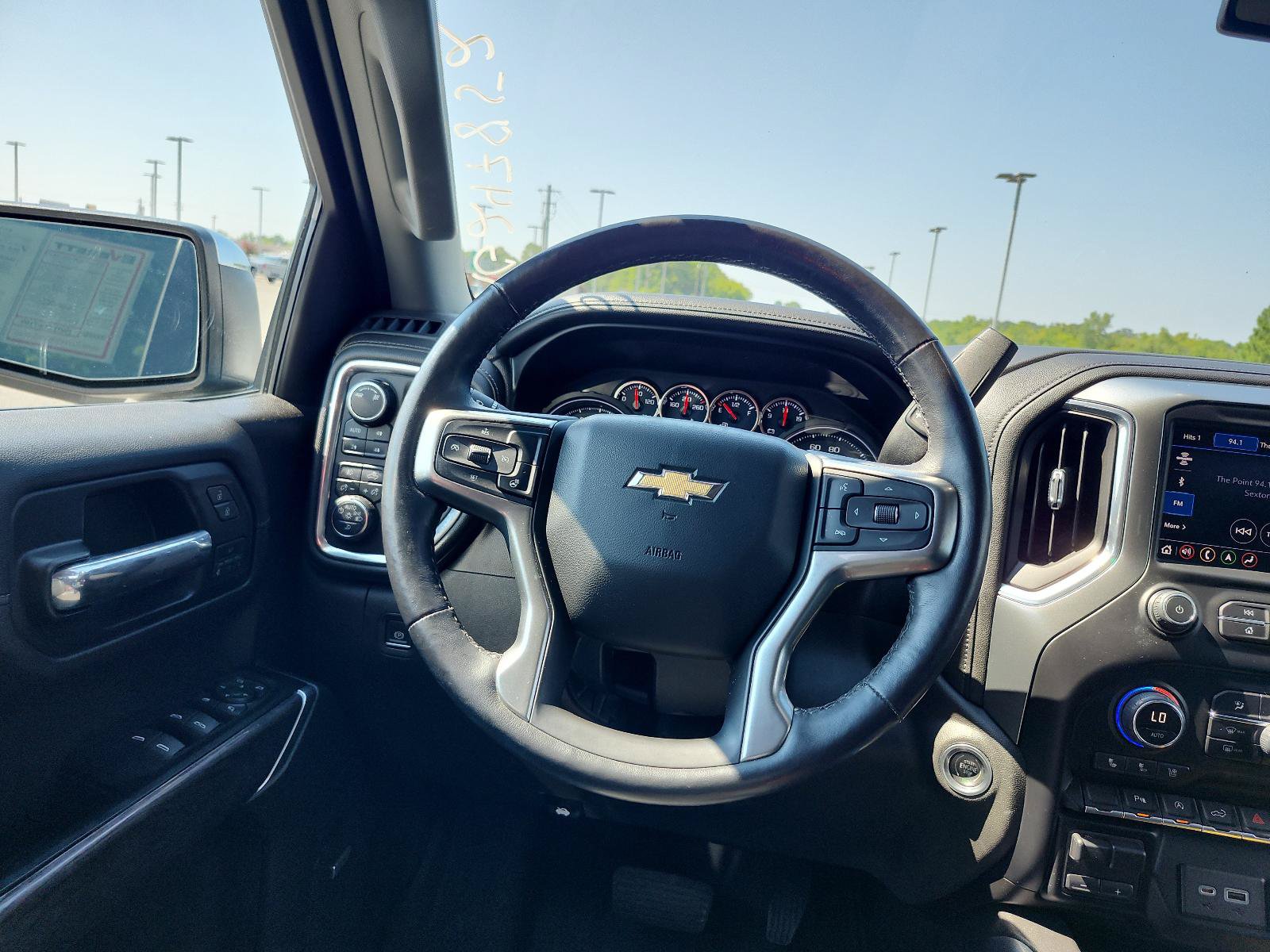 Used 2019 Chevrolet Silverado 1500 LTZ AWD/4WD image 17