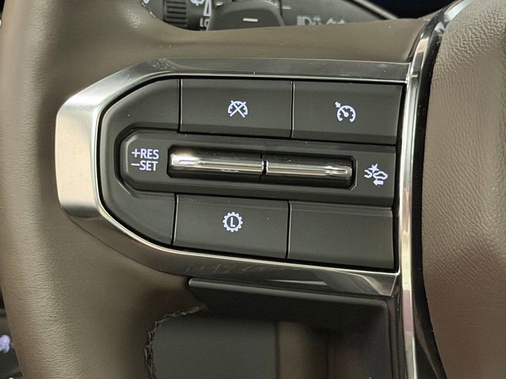 Certified 2025 GMC Yukon Elevation w/ Technology Package AWD/4WD image 51
