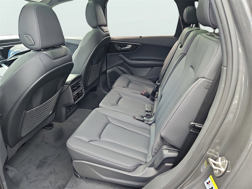 New 2025 Audi Q7 3.0T Premium Plus image 23