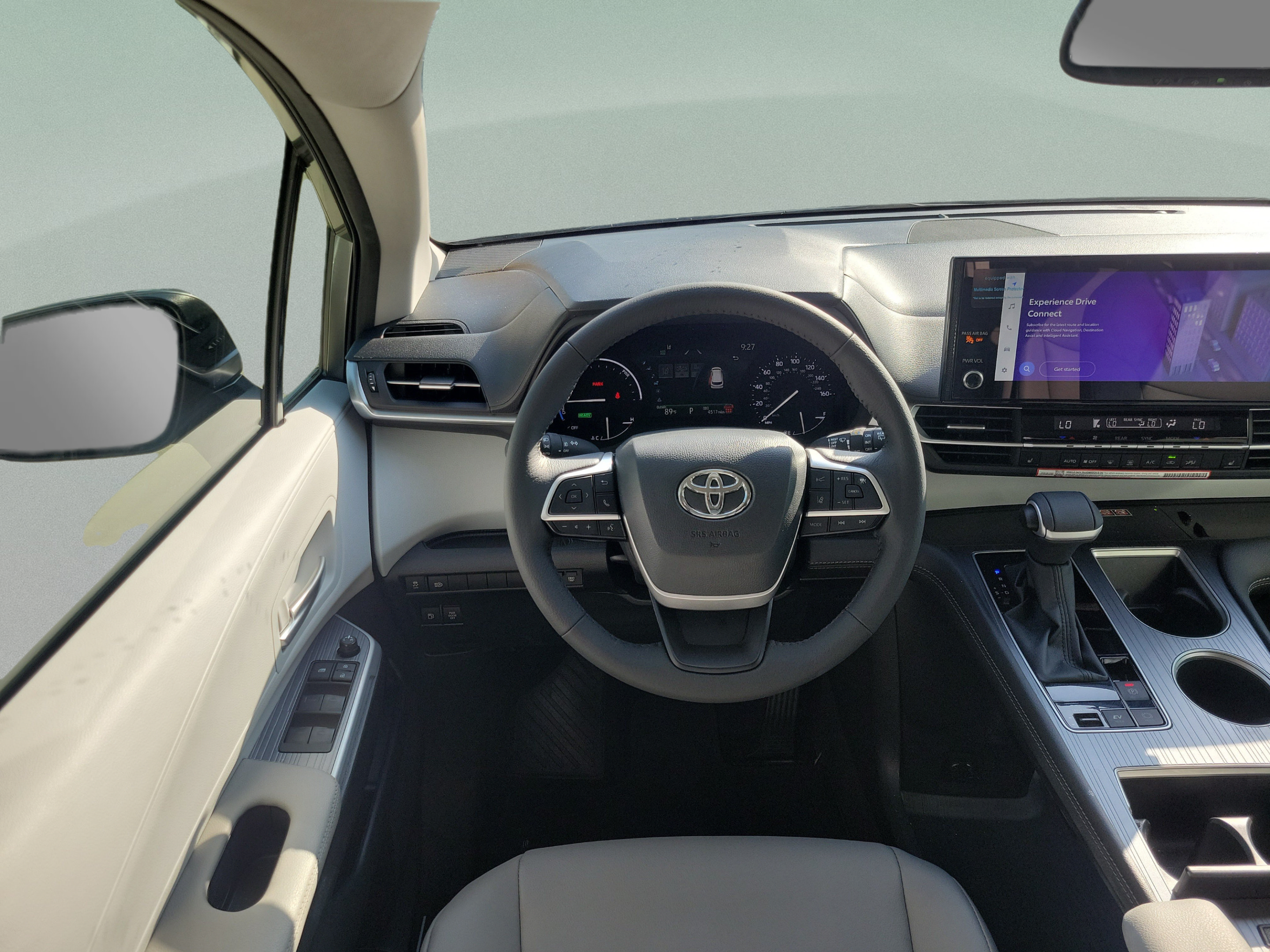 Certified 2026 Toyota Sienna XLE FWD image 27