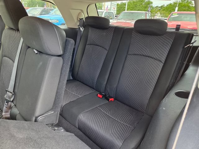 Used 2020 Dodge Journey SE w/ SE Popular Equipment Group FWD image 14