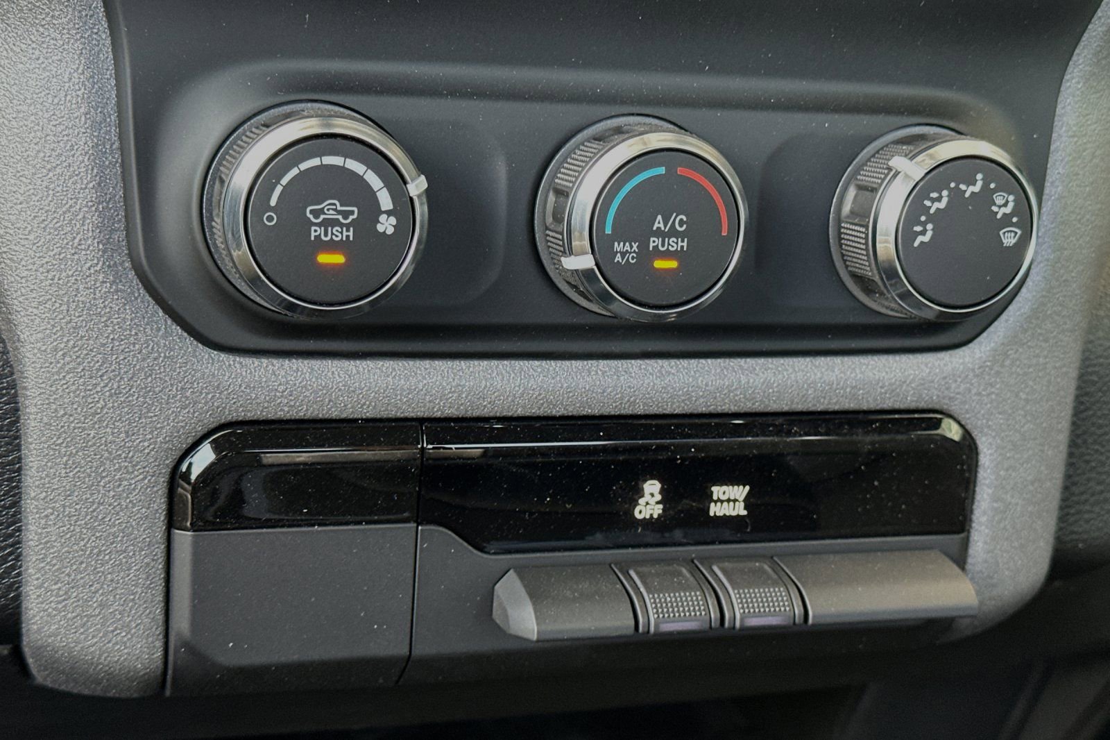 New 2024 RAM 2500 Tradesman w/ Chrome Appearance Group image 14