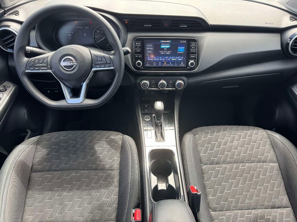 Used 2023 Nissan Kicks SV image 12