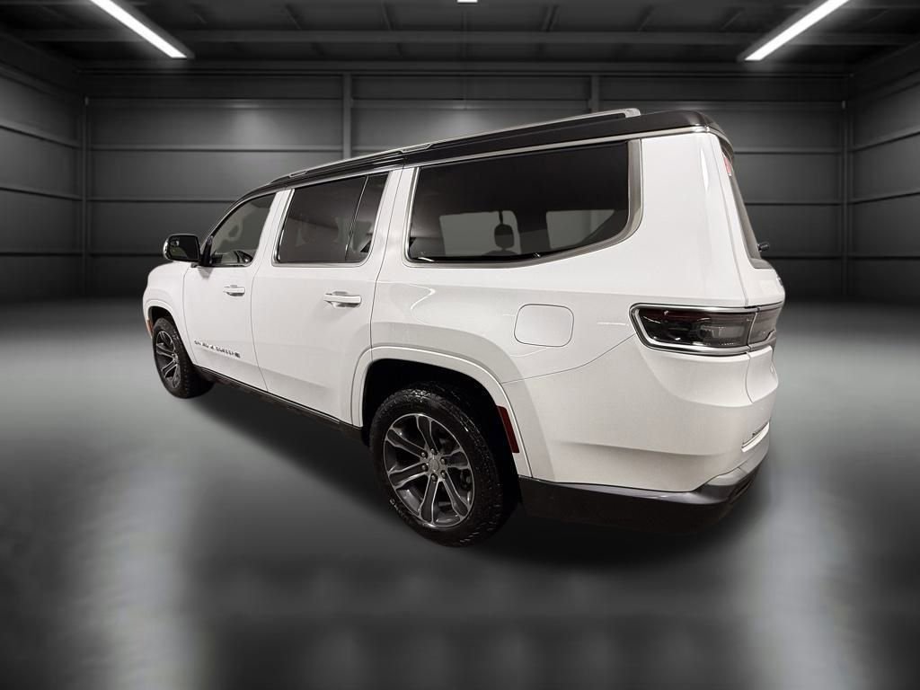 Used 2022 Jeep Grand Wagoneer Series I image 4