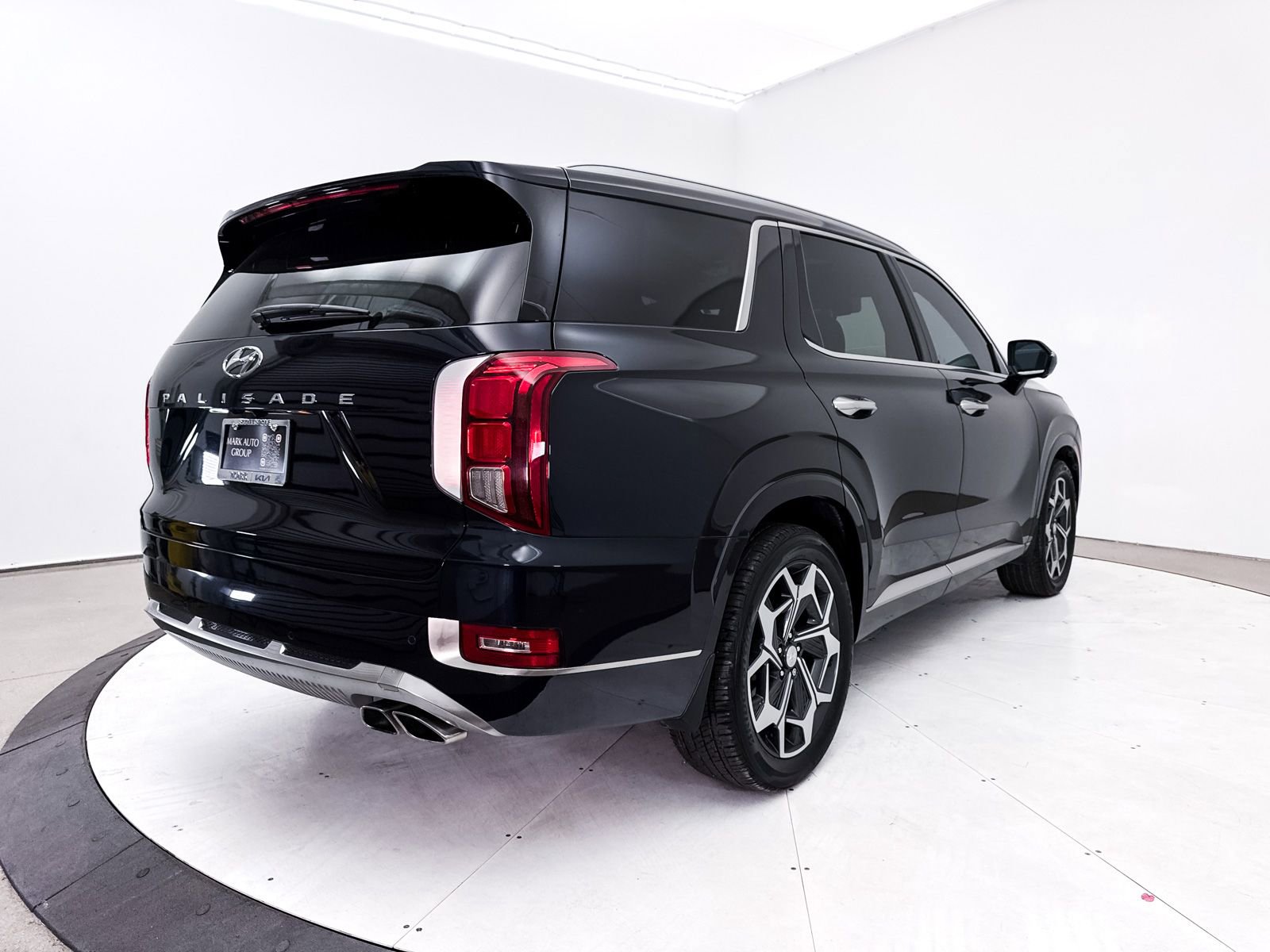 Used 2022 Hyundai Palisade Calligraphy w/ Cargo Package FWD image 21