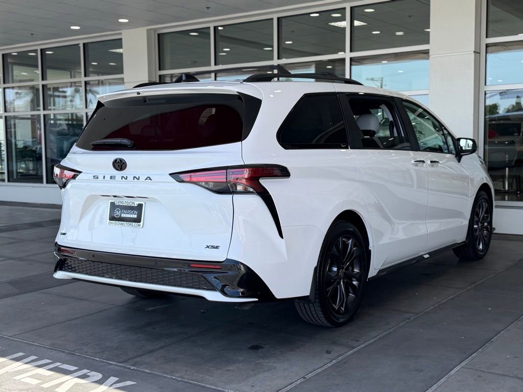 New 2026 Toyota Sienna XSE FWD image 13