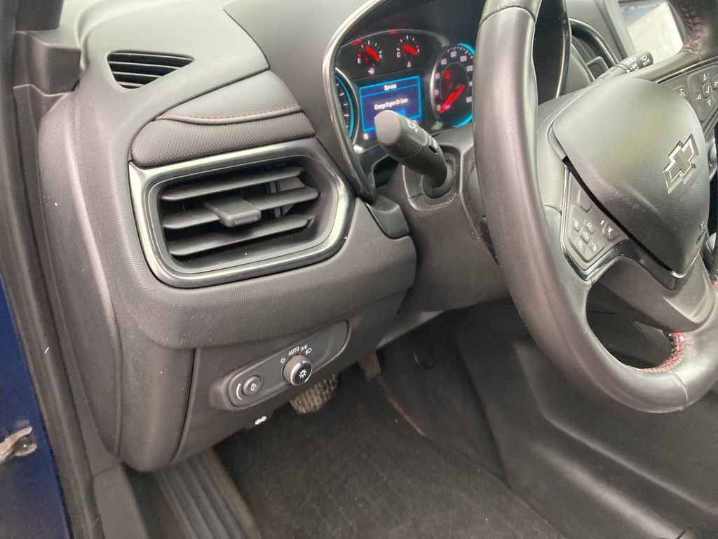 Used 2022 Chevrolet Equinox RS image 17