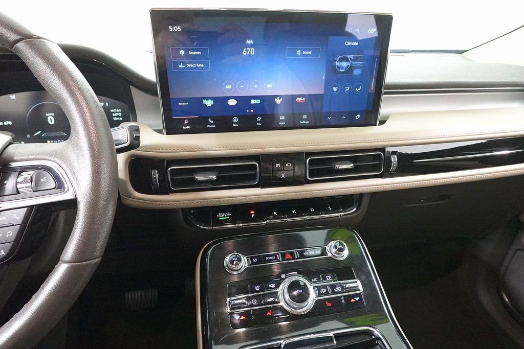Used 2023 Lincoln Nautilus AWD w/ Premium Package image 17