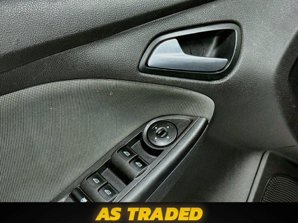 Used 2014 Ford Focus SE FWD image 18
