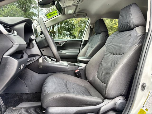 Used 2023 Toyota RAV4 LE FWD image 11