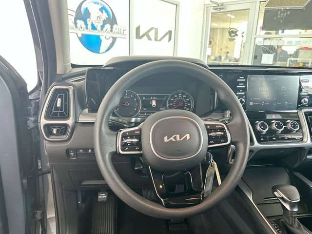 Certified 2023 Kia Sorento LX FWD image 13