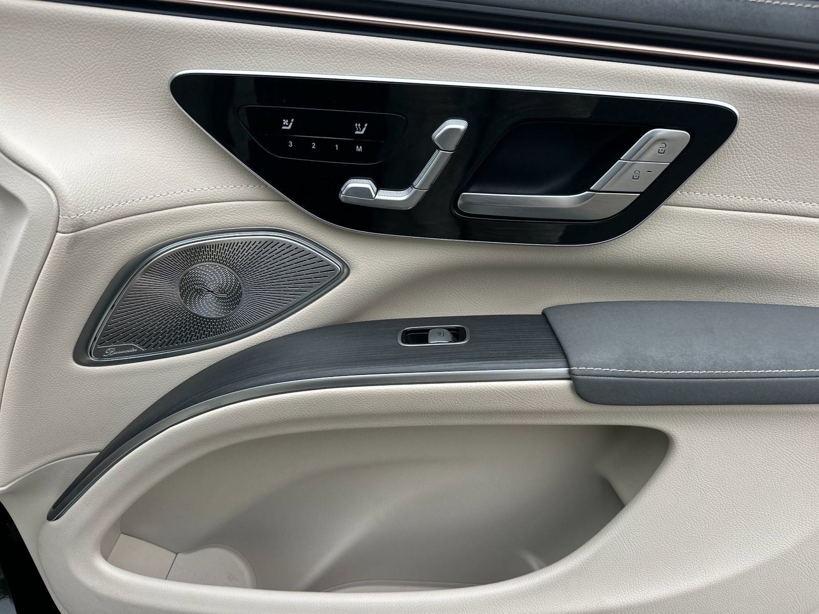 Certified 2023 Mercedes-Benz EQS 580 4MATIC SUV image 20