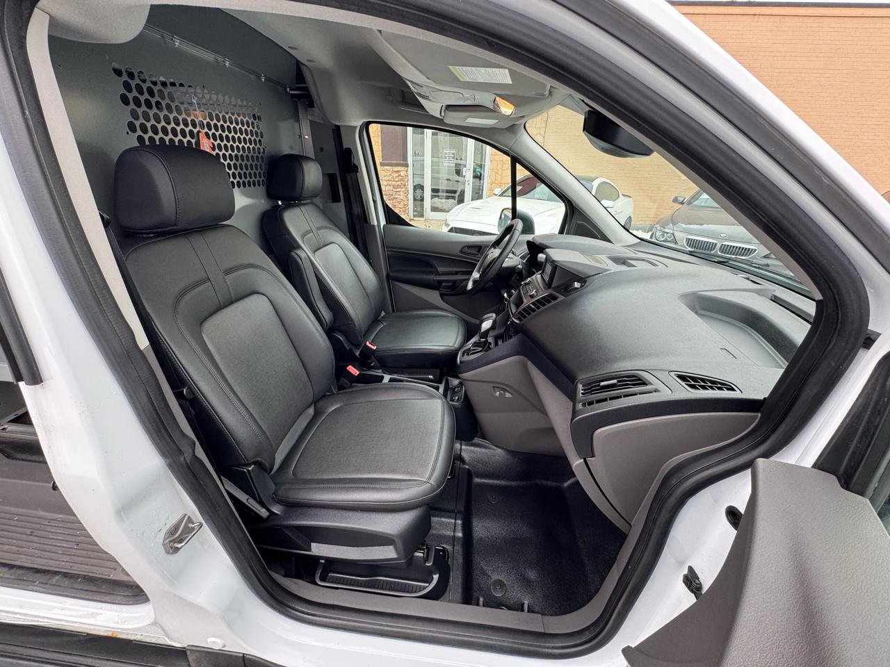Used 2022 Ford Transit Connect XL image 15