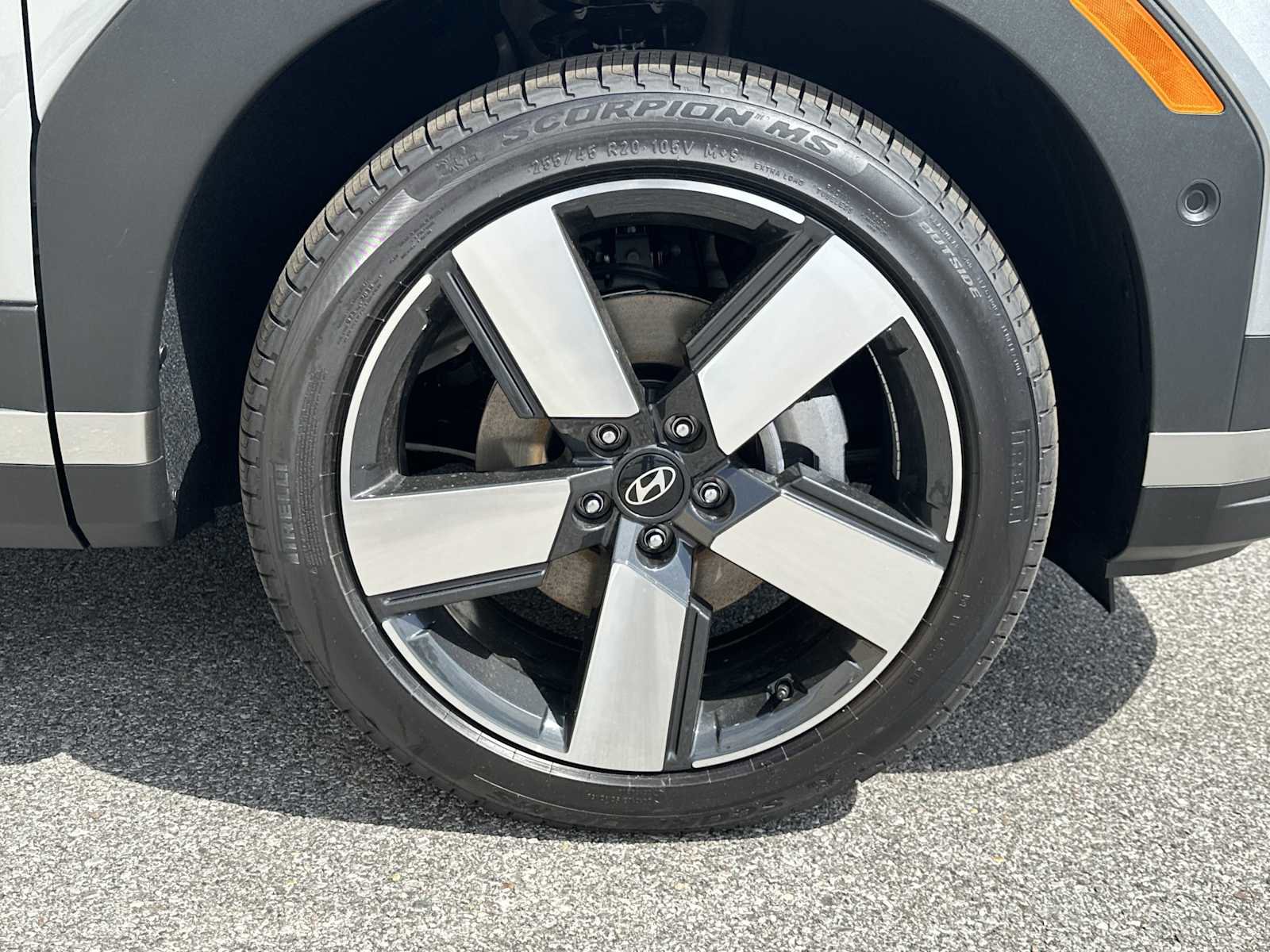 New 2026 Hyundai Santa Fe Limited FWD image 7