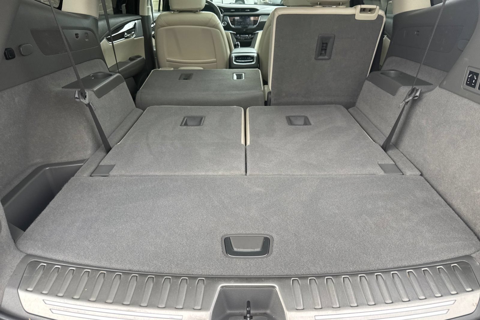 Certified 2021 Cadillac XT6 Premium Luxury w/ LPO, Radiant Package AWD/4WD image 20