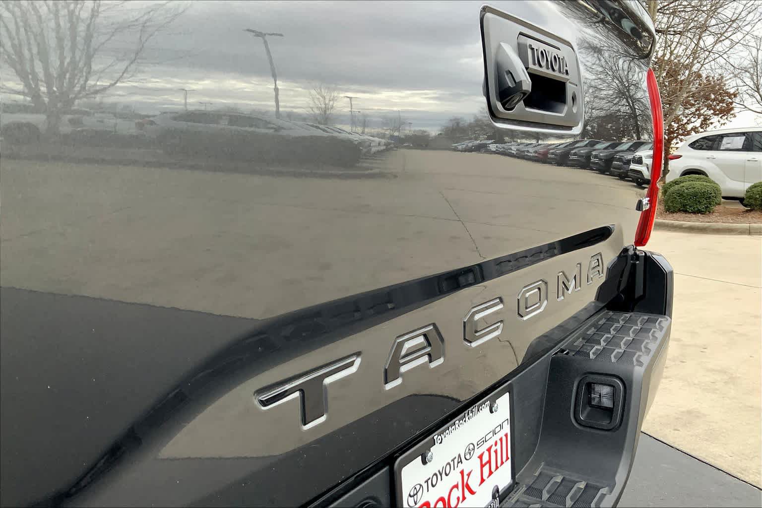 Used 2019 Toyota Tacoma TRD Sport w/ TRD Premium Sport Package RWD image 32