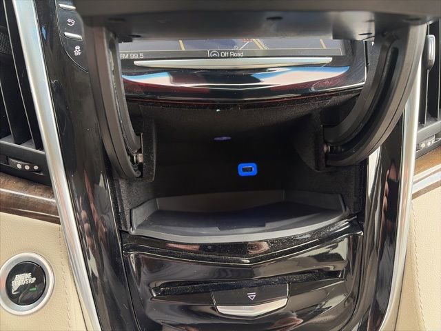 Used 2018 Cadillac Escalade Luxury RWD image 21